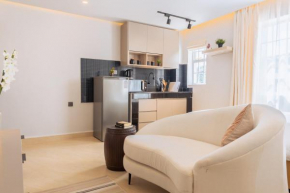 Luxe Studio and 1 bedroom Apartment
